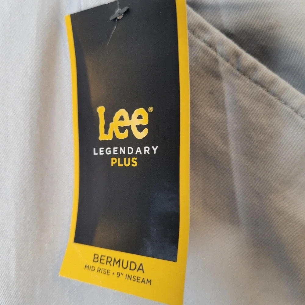 Lee Legendary Plus Womens‎ Bermuda Shorts Light Gray MidRise 9